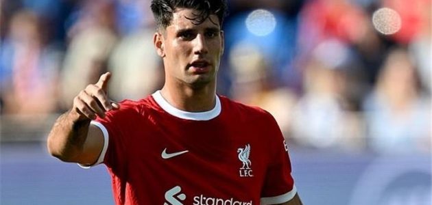 ليفربول يعلن سبب غياب سوبوسلاي عن مباراة جروثر فيورث